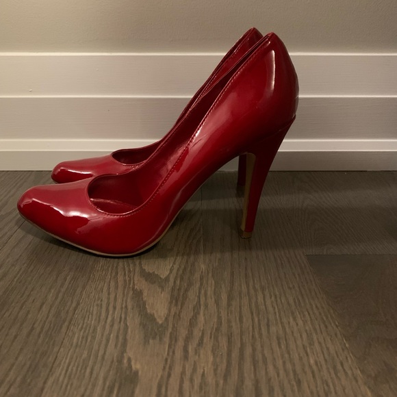 Red Aldo stilettos size 38 - Picture 2 of 3